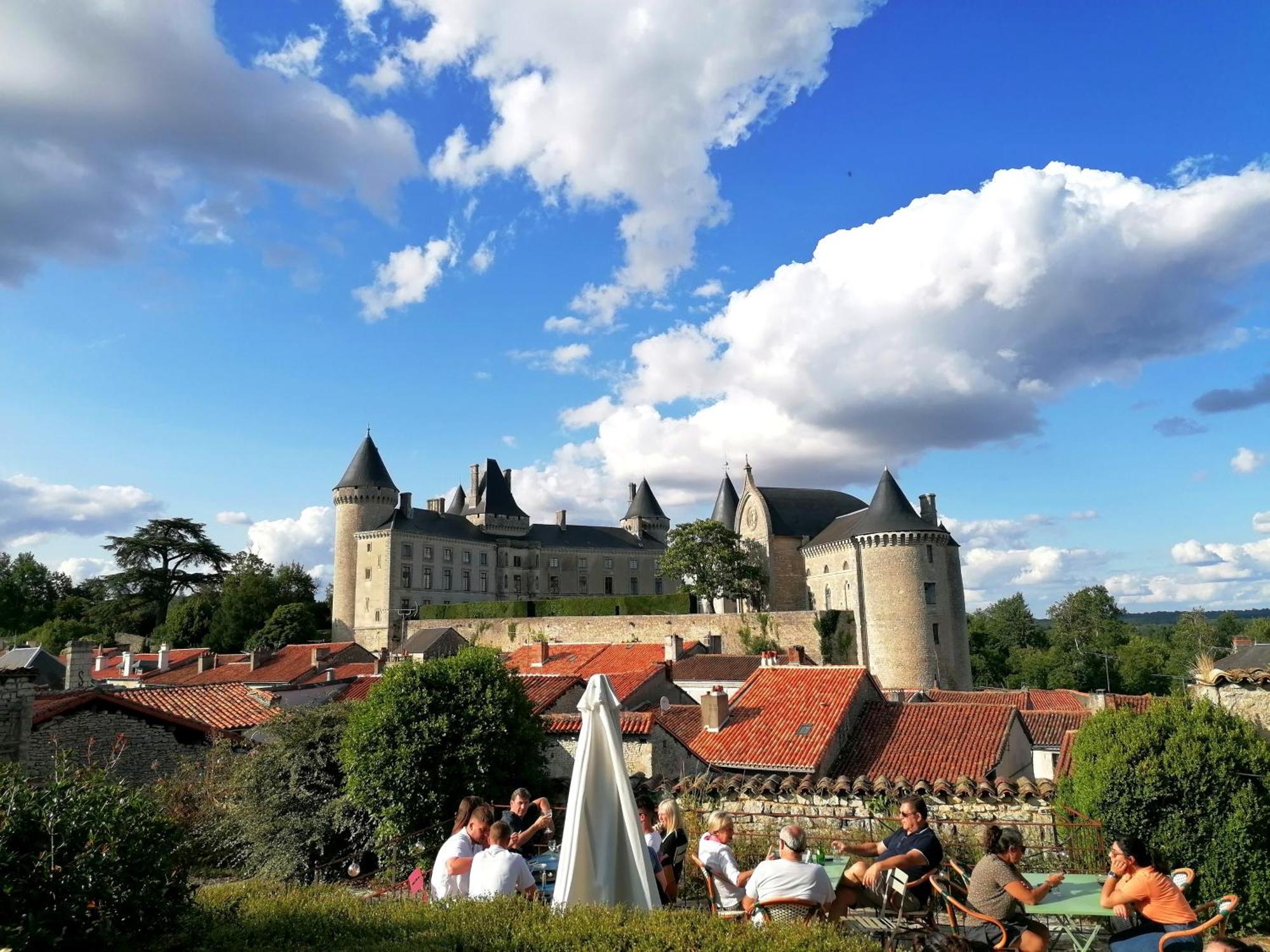 Le Verger Du Paradis Beaulieu-sur-Sonnette ภายนอก รูปภาพ
